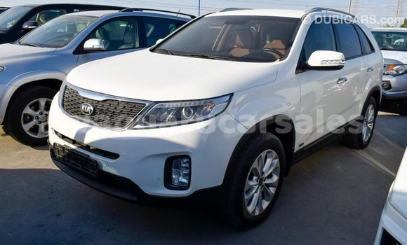 Acheter Import Voiture Kia Sorento Blanc à Import - Dubai, Malampa Acheter Import Voiture Kia Sorento Blanc à Import - Dubai, Malampa