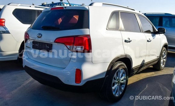 Acheter Import Voiture Kia Sorento Blanc à Import - Dubai, Malampa Acheter Import Voiture Kia Sorento Blanc à Import - Dubai, Malampa