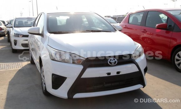 Acheter Import Voiture Toyota Yaris Blanc à Import - Dubai, Malampa Acheter Import Voiture Toyota Yaris Blanc à Import - Dubai, Malampa