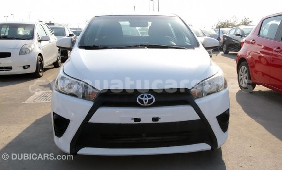 Acheter Import Voiture Toyota Yaris Blanc à Import - Dubai, Malampa Acheter Import Voiture Toyota Yaris Blanc à Import - Dubai, Malampa