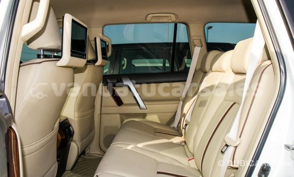 Acheter Import Voiture Toyota Prado Blanc à Import - Dubai, Malampa Acheter Import Voiture Toyota Prado Blanc à Import - Dubai, Malampa
