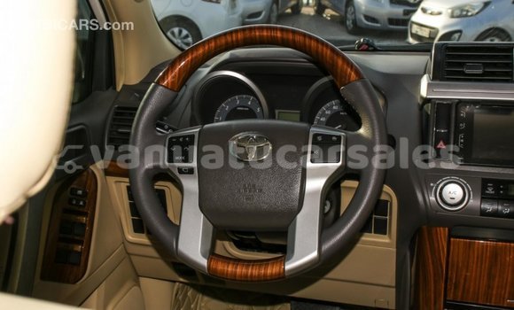 Acheter Import Voiture Toyota Prado Blanc à Import - Dubai, Malampa Acheter Import Voiture Toyota Prado Blanc à Import - Dubai, Malampa