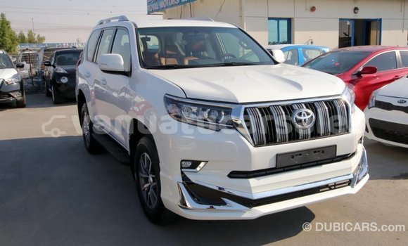 Acheter Import Voiture Toyota Prado Blanc à Import - Dubai, Malampa Acheter Import Voiture Toyota Prado Blanc à Import - Dubai, Malampa