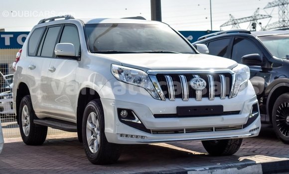 Acheter Import Voiture Toyota Prado Blanc à Import - Dubai, Malampa Acheter Import Voiture Toyota Prado Blanc à Import - Dubai, Malampa