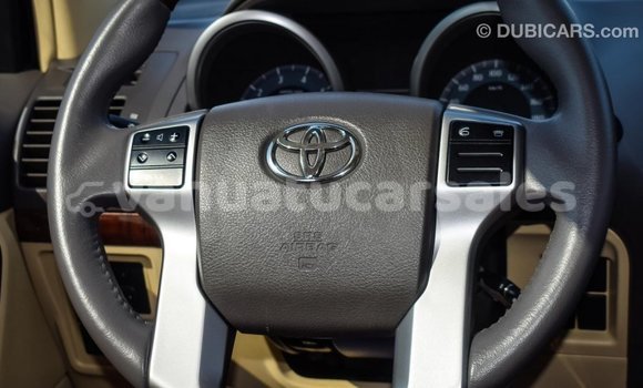Acheter Import Voiture Toyota Prado Blanc à Import - Dubai, Malampa Acheter Import Voiture Toyota Prado Blanc à Import - Dubai, Malampa
