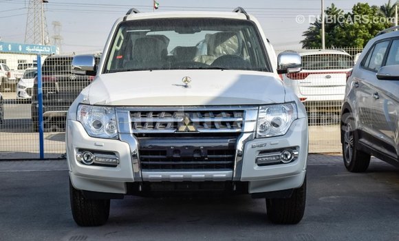 Acheter Import Voiture Mitsubishi Pajero Blanc à Import - Dubai, Malampa Acheter Import Voiture Mitsubishi Pajero Blanc à Import - Dubai, Malampa