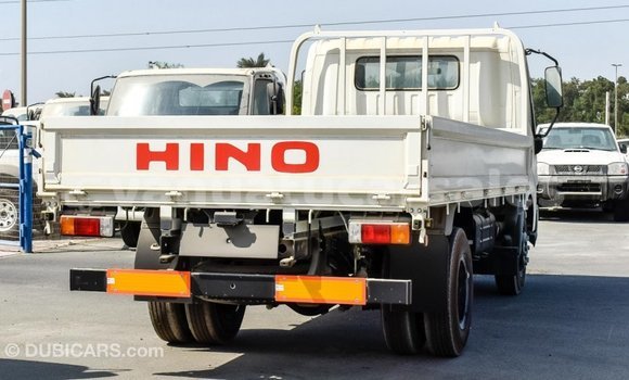 Acheter Import Utilitaire Hino 300 Series Blanc à Import - Dubai, Malampa Acheter Import Utilitaire Hino 300 Series Blanc à Import - Dubai, Malampa