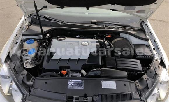 Buy Import Volkswagen Golf White Car in Burumba in Shefa Buy Import Volkswagen Golf White Car in Burumba in Shefa