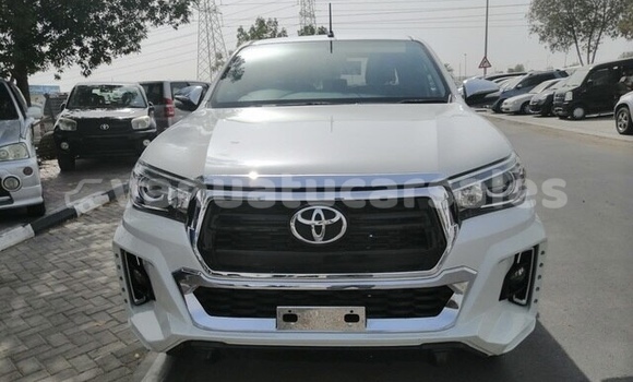Buy Used Toyota Hilux White Car in Port Vila in Shefa Buy Used Toyota Hilux White Car in Port Vila in Shefa