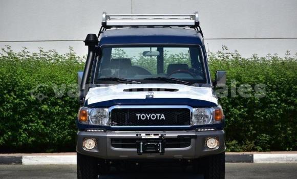 Acheter Occasion Voiture Toyota Land Cruiser Blanc à Port Vila, Shefa Acheter Occasion Voiture Toyota Land Cruiser Blanc à Port Vila, Shefa