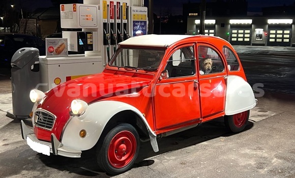 Buy Used Citroen 2CV Red Car in Emae in Shefa Buy Used Citroen 2CV Red Car in Emae in Shefa