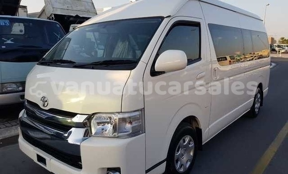 Buy Used Toyota Hiace White Car in Lakatoro in Malampa Buy Used Toyota Hiace White Car in Lakatoro in Malampa