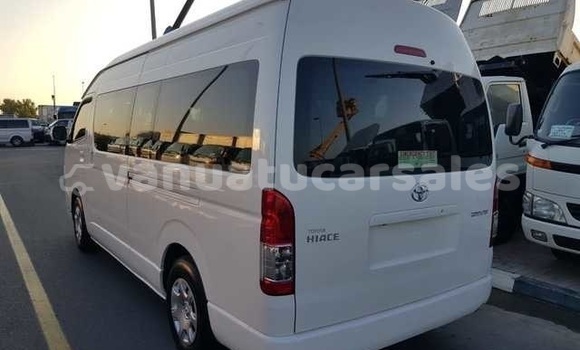 Buy Used Toyota Hiace White Car in Port Havannah in Shefa Buy Used Toyota Hiace White Car in Port Havannah in Shefa