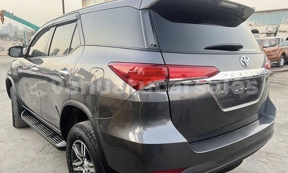 Buy Used Toyota Fortuner Black Car in Port Vila in Shefa Buy Used Toyota Fortuner Black Car in Port Vila in Shefa