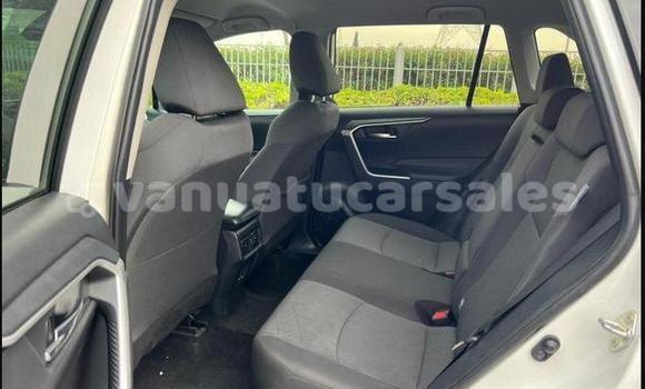 Buy Used Toyota RAV4 White Car in Leume in Malampa Buy Used Toyota RAV4 White Car in Leume in Malampa
