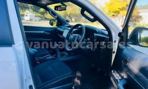 Acheter Occasion Utilitaire Toyota HiAce Blanc à Port Vila, Shefa Acheter Occasion Utilitaire Toyota HiAce Blanc à Port Vila, Shefa