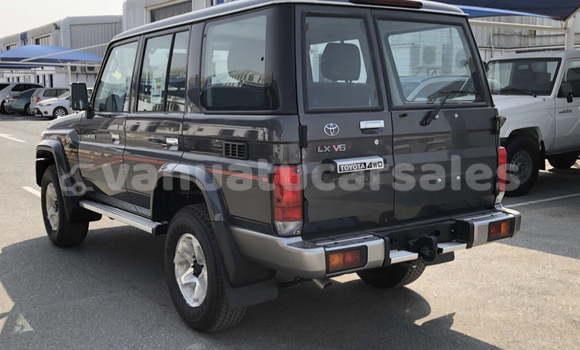 Buy Used Toyota Land Cruiser Brown Car in Port Vila in Shefa Buy Used Toyota Land Cruiser Brown Car in Port Vila in Shefa
