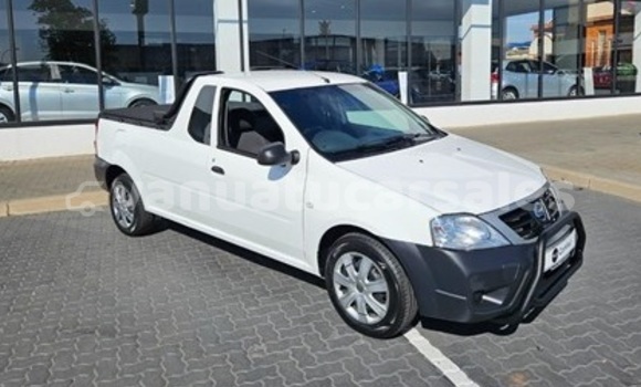Buy Used Nissan NP 300 White Car in Port Vila in Shefa Buy Used Nissan NP 300 White Car in Port Vila in Shefa
