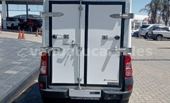 Buy Used Nissan NP 300 White Car in Port Vila in Shefa Buy Used Nissan NP 300 White Car in Port Vila in Shefa