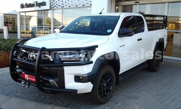 Buy Used Toyota Hilux White Car in Port Vila in Shefa Buy Used Toyota Hilux White Car in Port Vila in Shefa