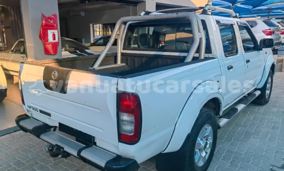 Buy Used Nissan NP 300 White Car in Luganville in Sanma Buy Used Nissan NP 300 White Car in Luganville in Sanma