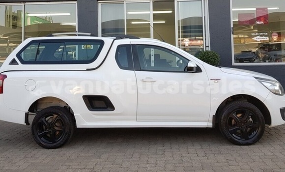 Buy Used Chevlolet Spin White Car in Port Vila in Shefa Buy Used Chevlolet Spin White Car in Port Vila in Shefa