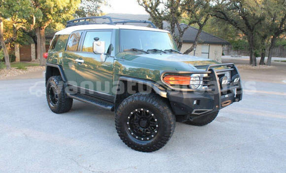 Buy Used Toyota FJ Cruiser Green Car in Port Vila in Shefa Buy Used Toyota FJ Cruiser Green Car in Port Vila in Shefa