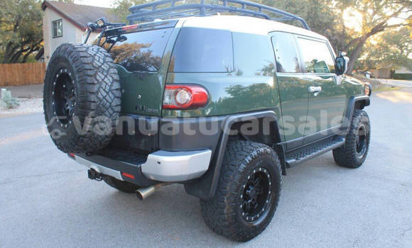 Buy Used Toyota FJ Cruiser Green Car in Port Vila in Shefa Buy Used Toyota FJ Cruiser Green Car in Port Vila in Shefa