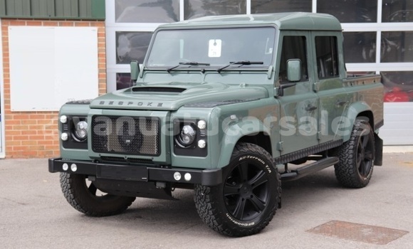 Buy Used Land Rover Defender Green Car in Luganville in Sanma Buy Used Land Rover Defender Green Car in Luganville in Sanma
