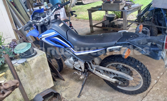 Buy Used Yamaha XT250 Blue Bike in Luganville in Sanma Buy Used Yamaha XT250 Blue Bike in Luganville in Sanma