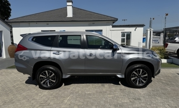 Buy Used Mitsubishi Pajero Other Car in Port Vila in Shefa Buy Used Mitsubishi Pajero Other Car in Port Vila in Shefa