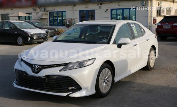 Acheter Import Voiture Toyota Camry Blanc à Import - Dubai, Malampa Acheter Import Voiture Toyota Camry Blanc à Import - Dubai, Malampa
