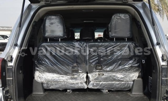 Buy Used Toyota Land Cruiser Silver Car in Port Vila in Shefa Buy Used Toyota Land Cruiser Silver Car in Port Vila in Shefa