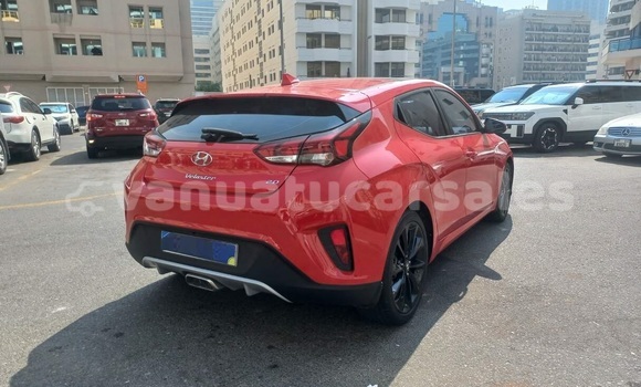 Buy Used Hyundai Veloster Red Car in Port Vila in Shefa Buy Used Hyundai Veloster Red Car in Port Vila in Shefa