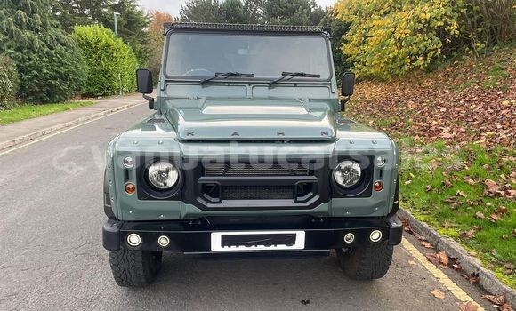 Buy Used Land Rover Defender Green Car in Luganville in Sanma Buy Used Land Rover Defender Green Car in Luganville in Sanma
