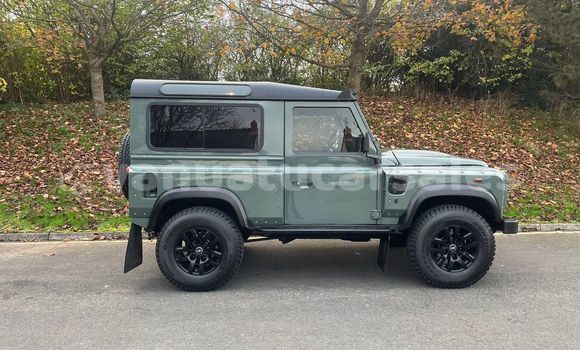 Buy Used Land Rover Defender Green Car in Luganville in Sanma Buy Used Land Rover Defender Green Car in Luganville in Sanma
