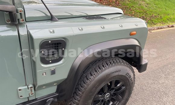 Buy Used Land Rover Defender Green Car in Luganville in Sanma Buy Used Land Rover Defender Green Car in Luganville in Sanma