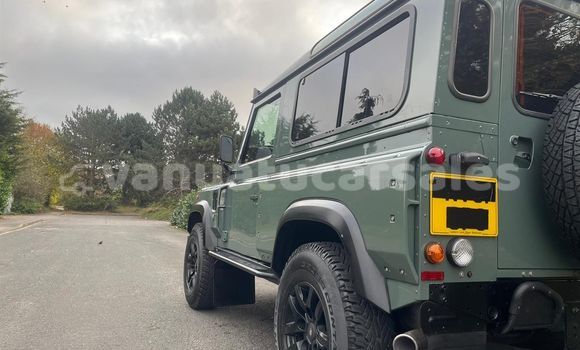 Buy Used Land Rover Defender Green Car in Luganville in Sanma Buy Used Land Rover Defender Green Car in Luganville in Sanma