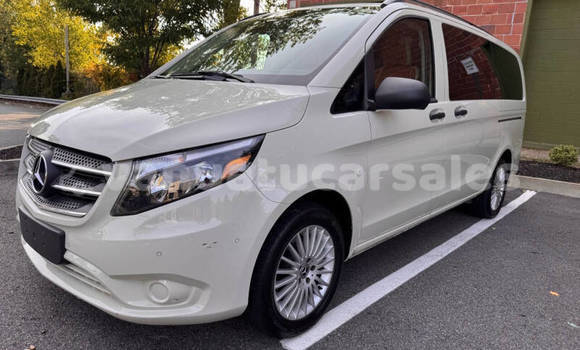 Buy Used Mercedes-Benz Vito White Car in Port Vila in Shefa Buy Used Mercedes-Benz Vito White Car in Port Vila in Shefa