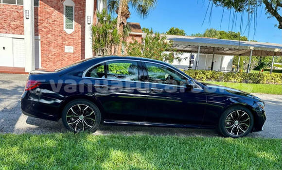 Buy Used Mercedes-Benz E–Class Blue Car in Luganville in Sanma Buy Used Mercedes-Benz E–Class Blue Car in Luganville in Sanma