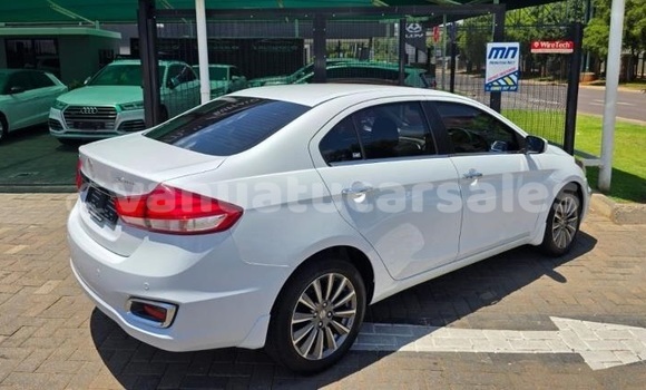 Buy Used Suzuki Ciaz White Car in Port Vila in Shefa Buy Used Suzuki Ciaz White Car in Port Vila in Shefa