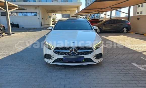 Buy Used Mercedes-Benz A200 White Car in Port Vila in Shefa Buy Used Mercedes-Benz A200 White Car in Port Vila in Shefa