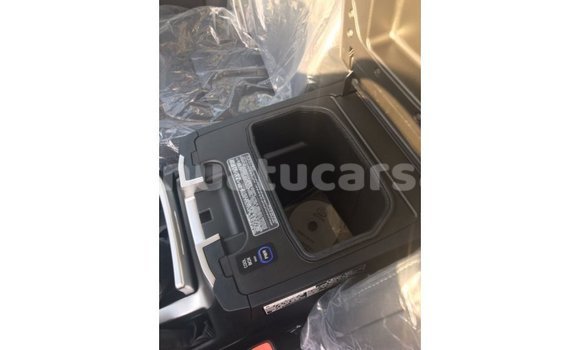 Acheter Import Voiture Toyota Land Cruiser Noir à Import - Dubai, Malampa Acheter Import Voiture Toyota Land Cruiser Noir à Import - Dubai, Malampa