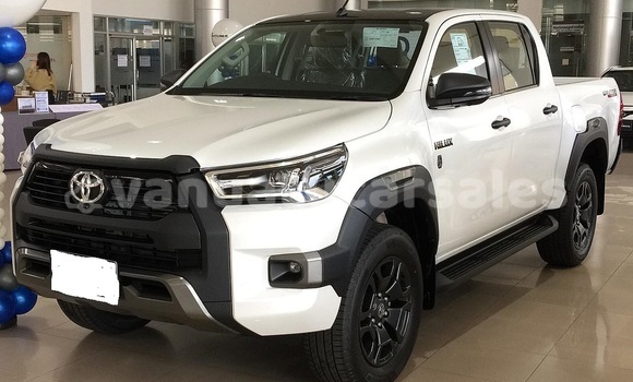 Medium with watermark toyota land cruiser shefa port vila 783