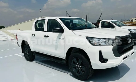 Buy Used Toyota Hilux White Car in Port Vila in Shefa Buy Used Toyota Hilux White Car in Port Vila in Shefa