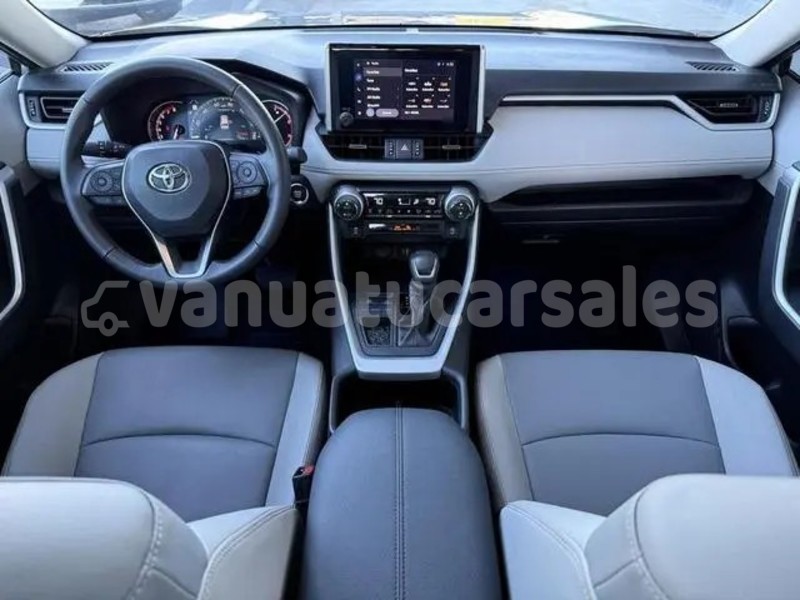 Big with watermark toyota rav4 sanma aore 801