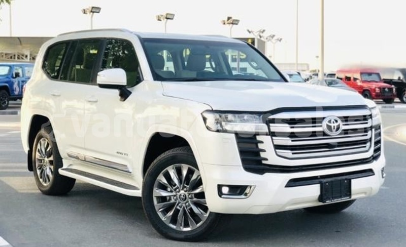 Big with watermark toyota land cruiser penama bunlap 803