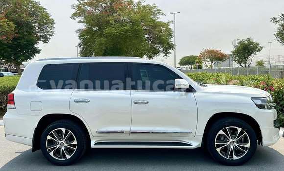 Buy Used Toyota Land Cruiser White Car in Eratap in Shefa Buy Used Toyota Land Cruiser White Car in Eratap in Shefa