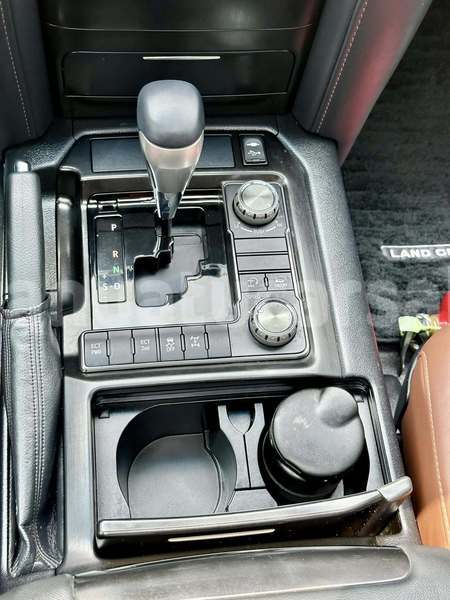 Big with watermark toyota land cruiser shefa eratap 806