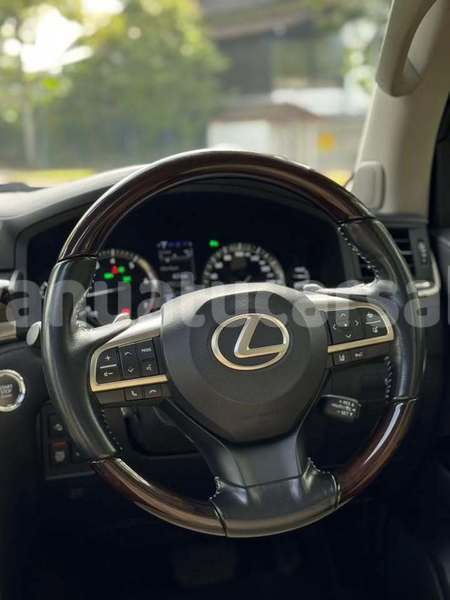 Big with watermark lexus lx 570 shefa port vila 818